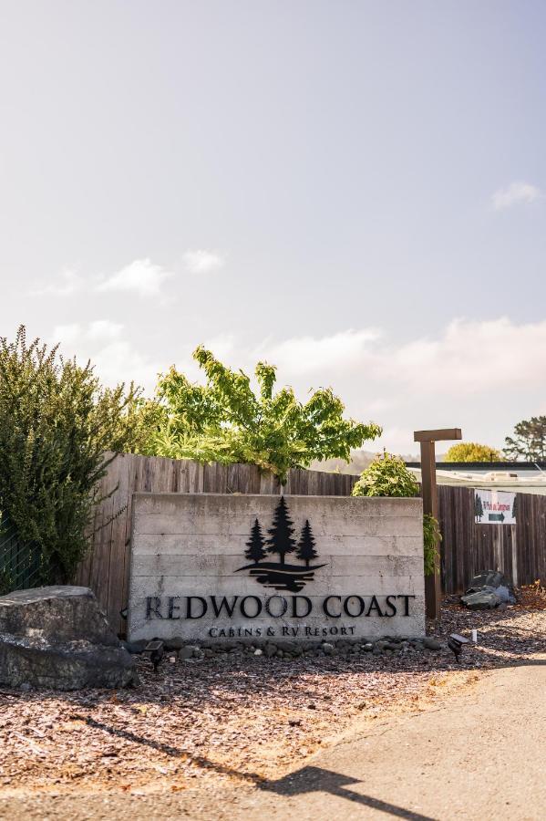 Redwood Coast Cabins And Rv Resort Юрика Экстерьер фото